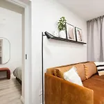 Tyzenhauzu Apartment
